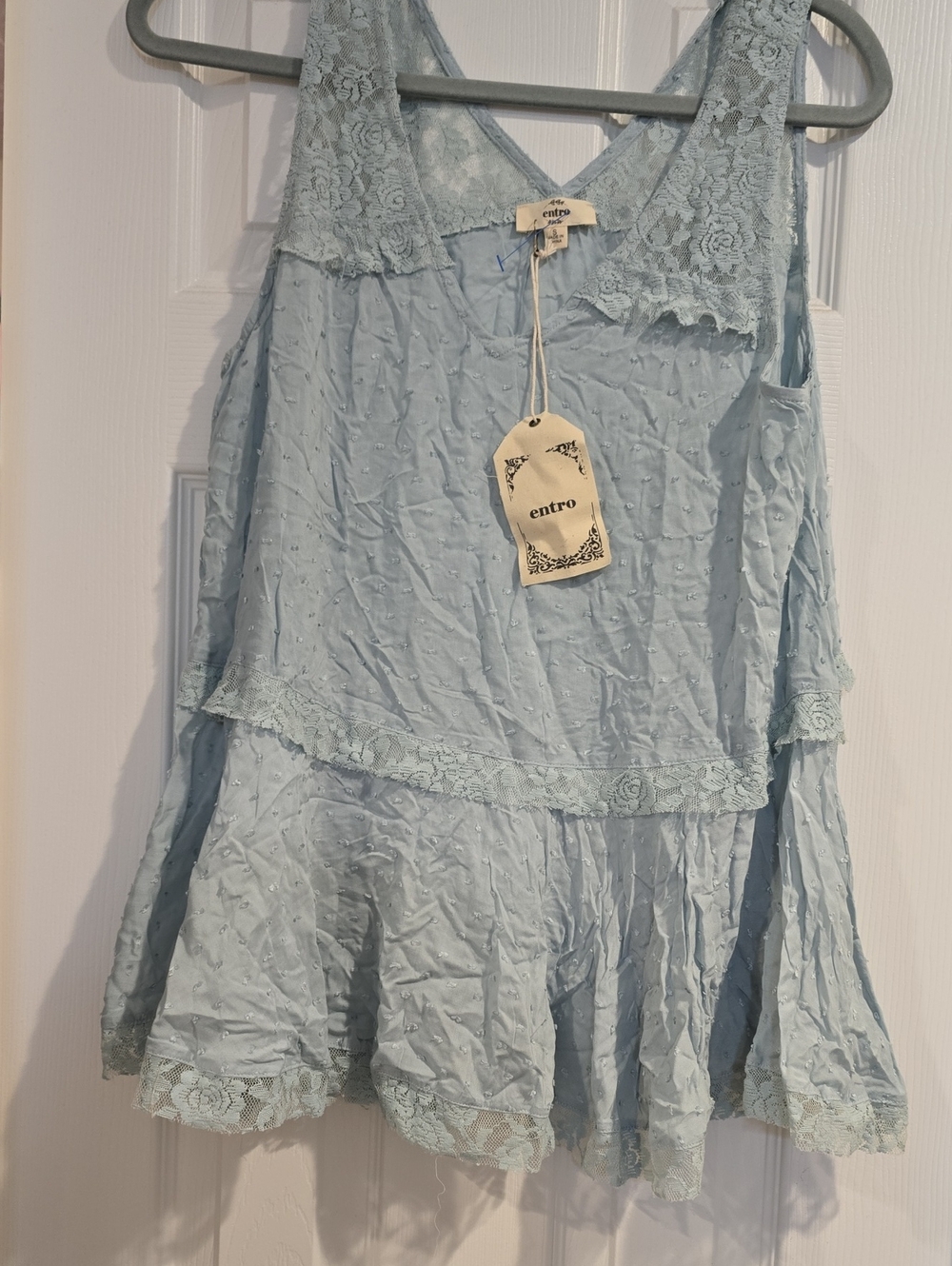 entro Pale Green Lace-Trim Tank Top